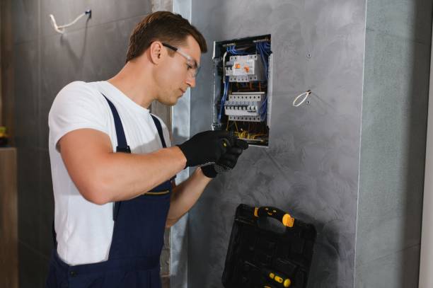 Best Emergency Electrical Repair  in Shorewood, MN