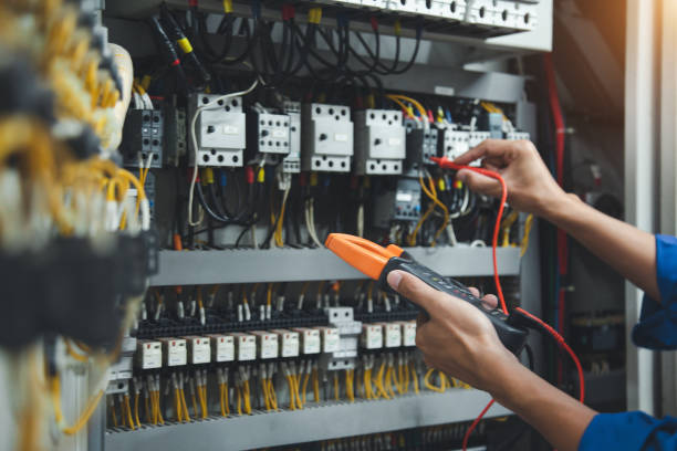 Best Licensed Electrician  in Shorewood, MN