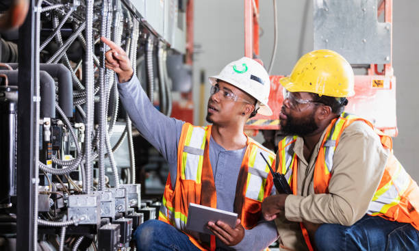 Best Electrical Installation Contractor  in Shorewood, MN